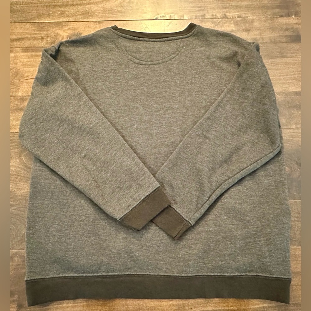 🌟 NWT NATURAL LIFE Brown Crewneck Sweatshirt with Peace Daisy Graphic - Picture 9 of 9